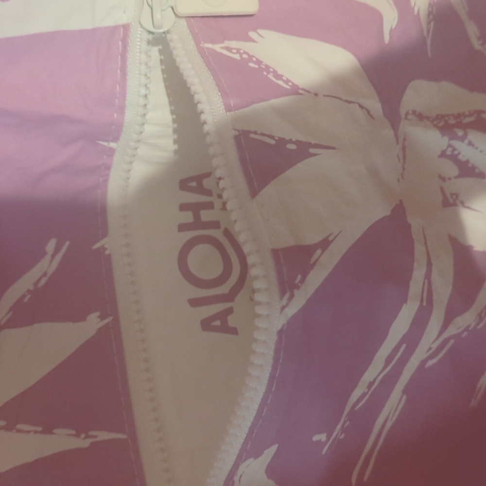 Aloha Reversible Floral Print Tote Bag with Black Straps - Picture 6 of 10